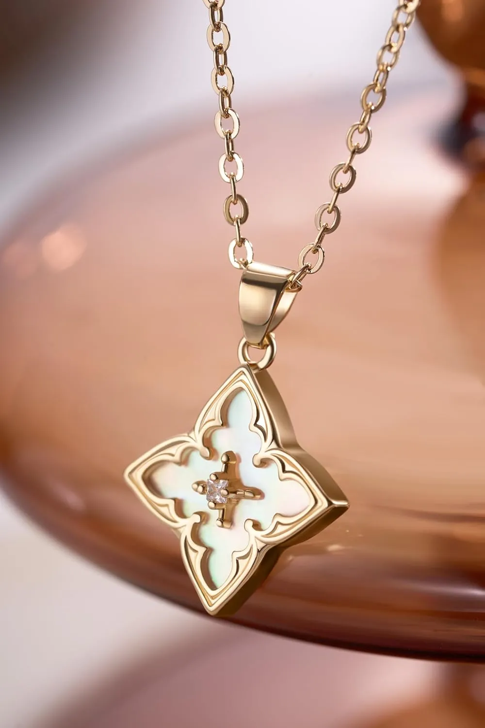 14K Gold Plated Gold Clover Necklace, Dainty Four Leaf Lucky Choker Charm Colorful Clover Adjustable Chain Shell Made Pendant Necklace for Women Jewelry