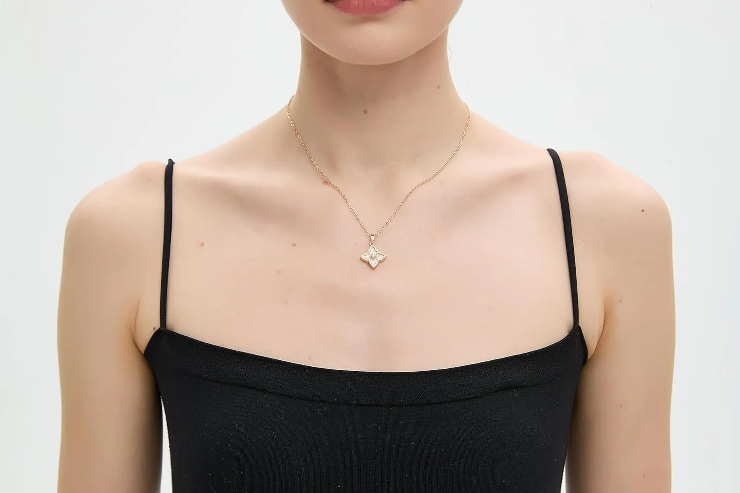 14K Gold Plated Gold Clover Necklace, Dainty Four Leaf Lucky Choker Charm Colorful Clover Adjustable Chain Shell Made Pendant Necklace for Women Jewelry