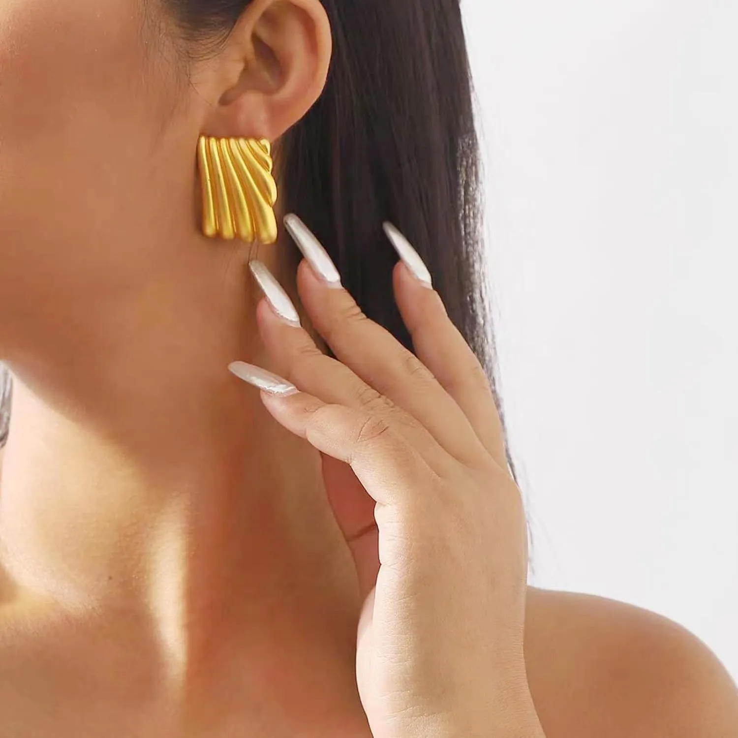 Chunky Gold Earrings Statement Earrings for Women Gold Seashell Starfish Earrings Ocean Summer Beach Jewelry Irregular Exaggerated Geometric Earrings Jewelry Gifts