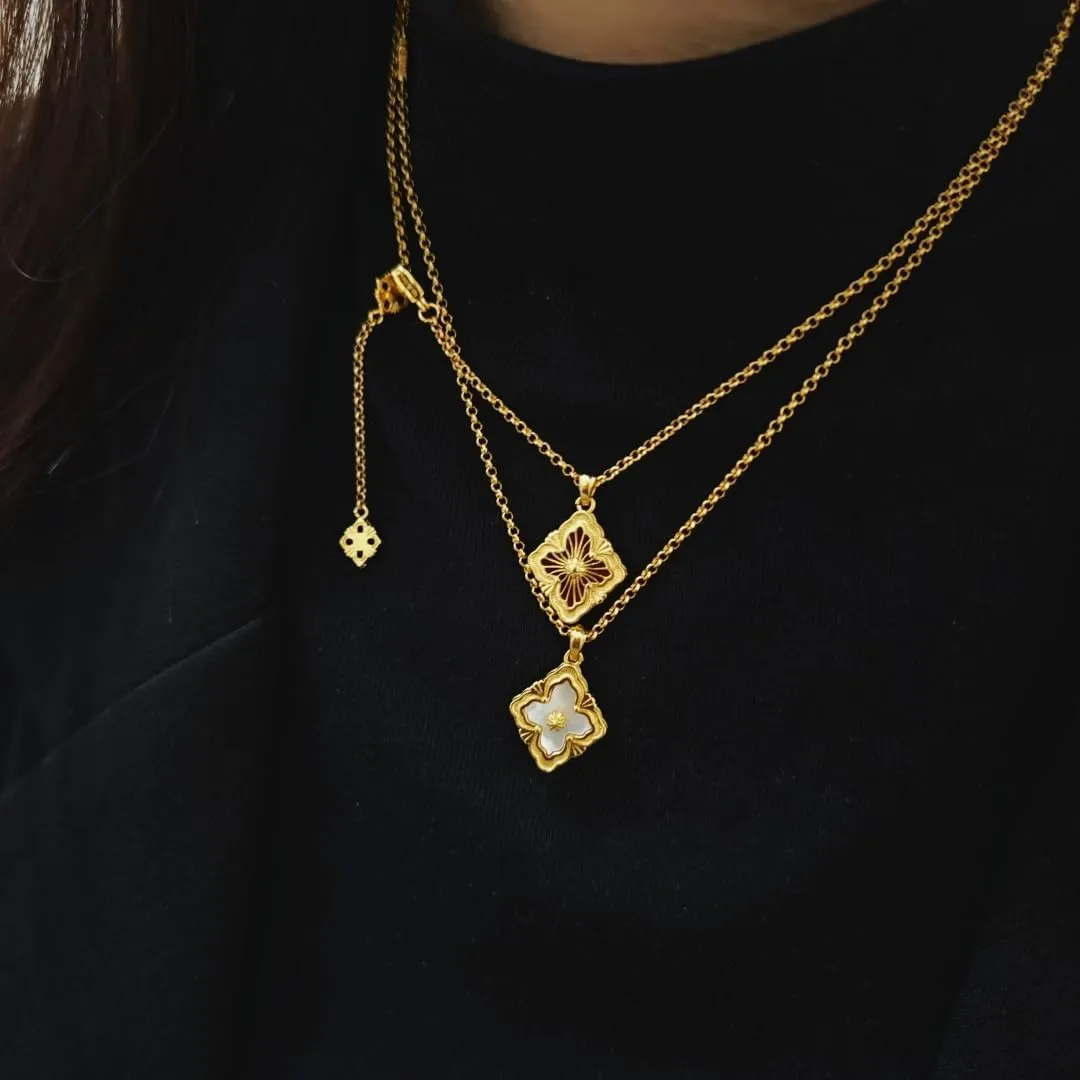 DISTANT DRUMS Gold Clover Jewelry for Women, Double-Sided Pendant by 18K Gold-plated with Gemstone inlaid Shell Pearl Pendant Necklace,Bracelet,Earrings,Gold Jewelry Set for Women