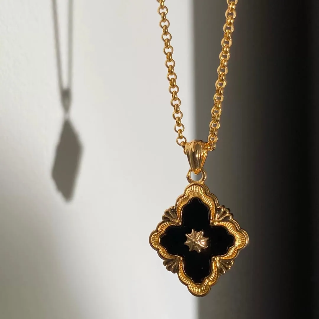 DISTANT DRUMS Gold Clover Jewelry for Women, Double-Sided Pendant by 18K Gold-plated with Gemstone inlaid Shell Pearl Pendant Necklace,Bracelet,Earrings,Gold Jewelry Set for Women