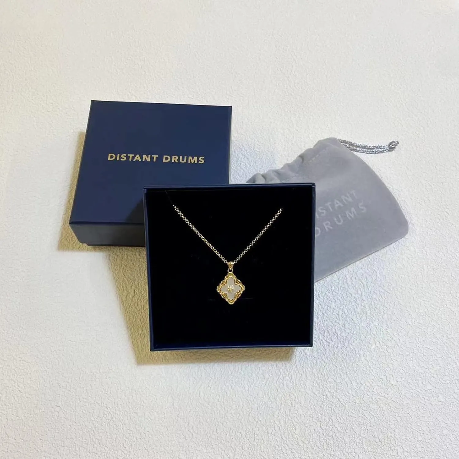 DISTANT DRUMS Gold Clover Jewelry for Women, Double-Sided Pendant by 18K Gold-plated with Gemstone inlaid Shell Pearl Pendant Necklace,Bracelet,Earrings,Gold Jewelry Set for Women