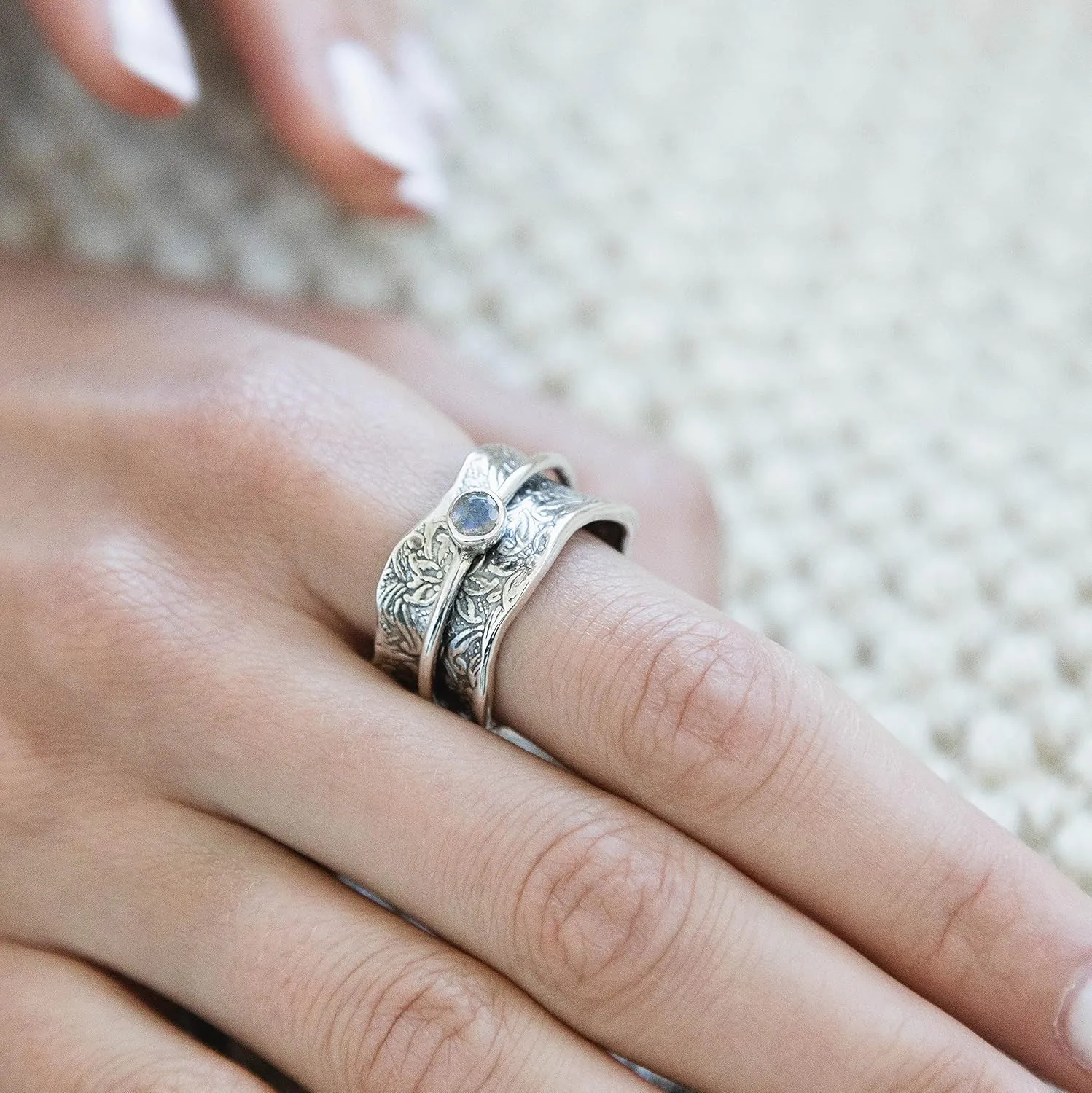 ENERGY STONE 925 Sterling Silver Fidget Ring | Women Spinner Ring | Balance & Beauty with Semi-Precious Stone | Roll Pressed Floral Pattern | Labradorite Moonstone Peridot Quartz Rose Quartz|Size 6-11