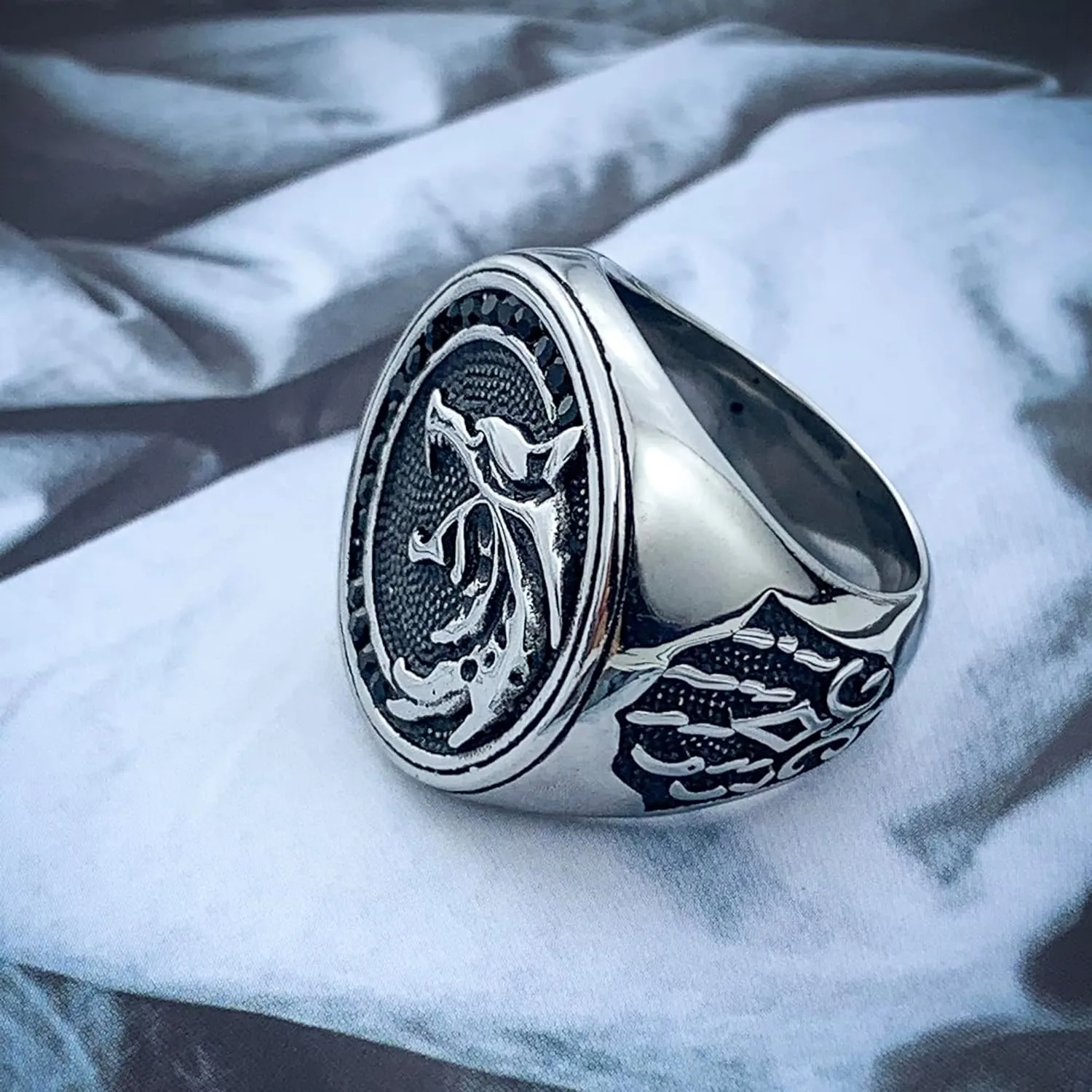 EZUY GNAY Mens Wolf Ring Jewelry Stainless Steel Ring Viking Ring Fashion Hunter Wolf Head Rings Gift For Men