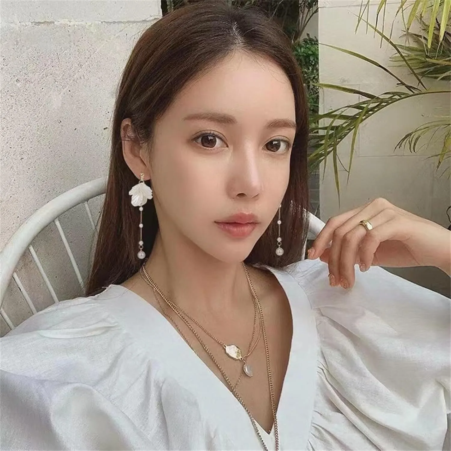 Flower Earrings for Women Elegant Shell shaped white petal tassel Spring Dangle Drop earrings Charm Post Long Fringe Pearl Pendant Petal Stud Bride Wedding Jewelry Gifts