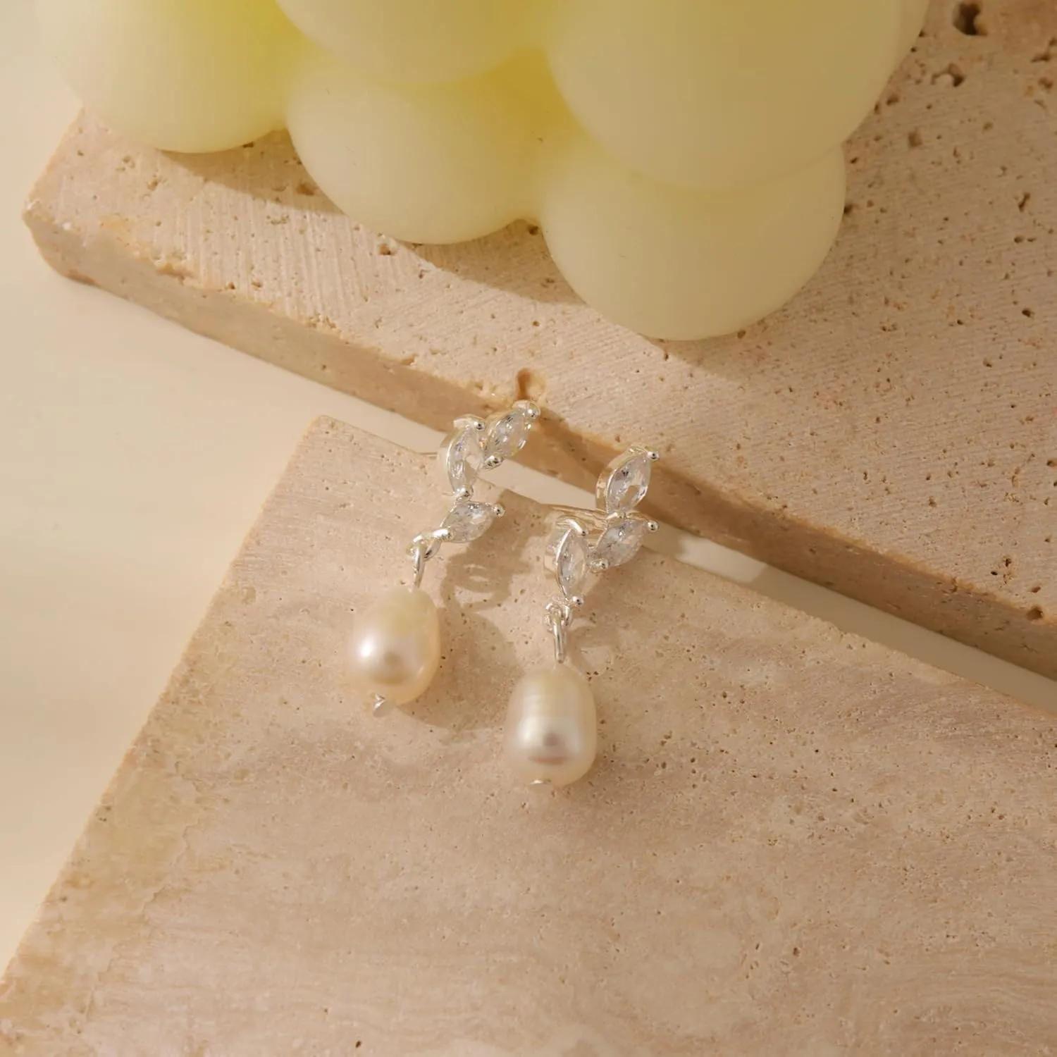 Gold Earrings for Women,14k Gold Plated Pearl Drop Earring Dainty Gold Bridal Prom Earrings Small Cute Stud Earring Wedding Dangle Earrings for Women Trendy Prom Bride Jewelry Gifts
