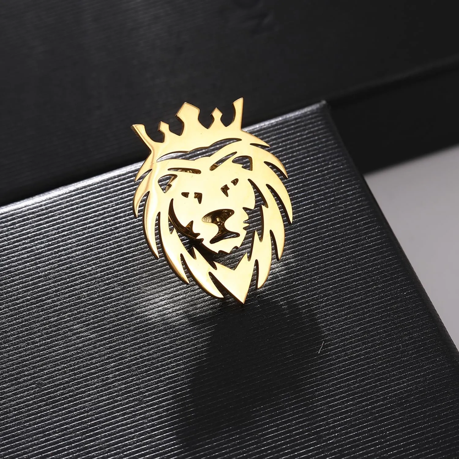 Hip Hop Crown Lion Brooches Stainless Steel Mens Animal Talisman Party Accessories Trendy Wedding Jewelry Badge Pins for Groom