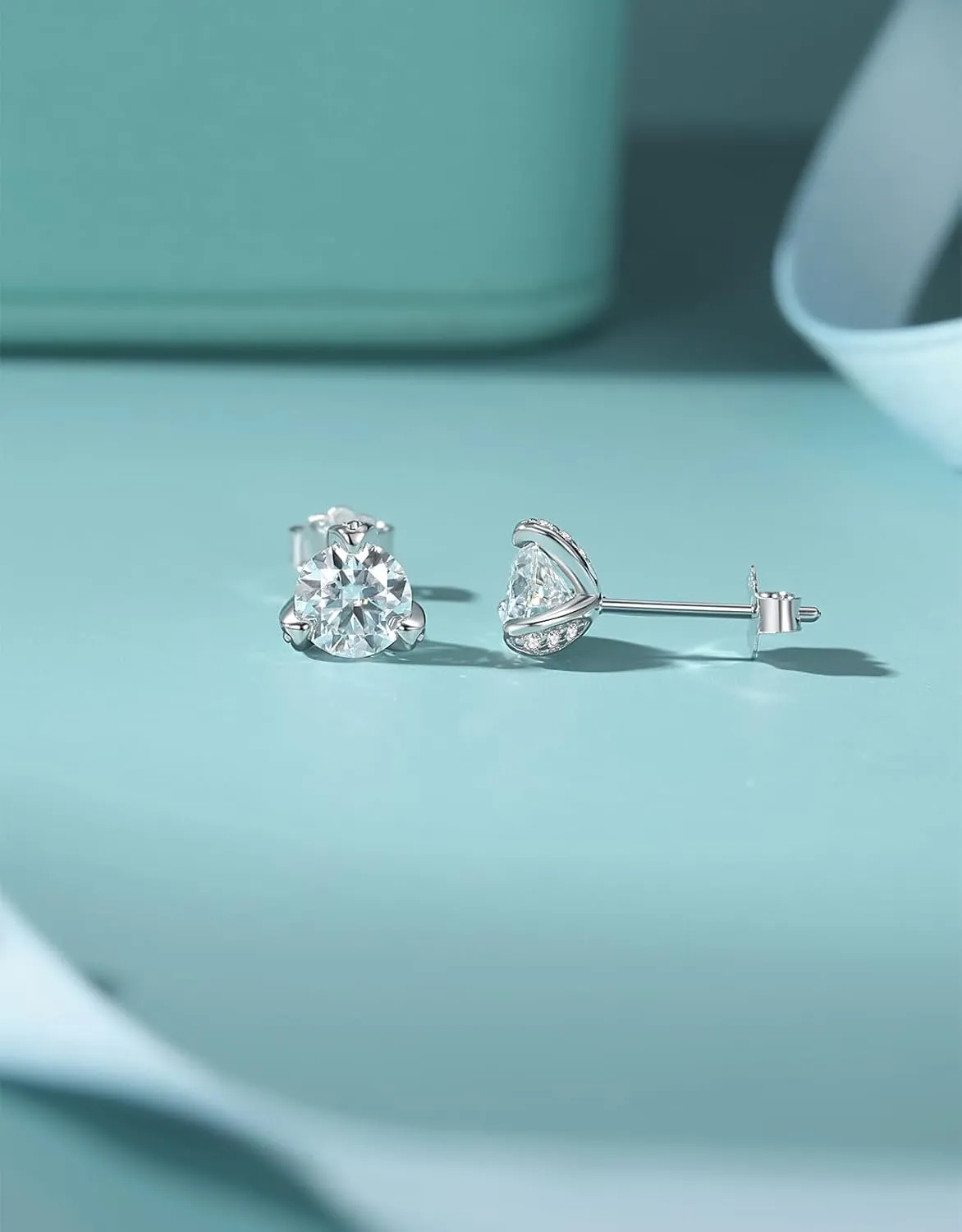 Moissanite Stud Earrings for Women,1.4CT Seven round inlays D Color 18K White Gold Plated 925 Sterling Silver Hypoallergenic Flat Back 1 Pair earring Valentine's Day gift