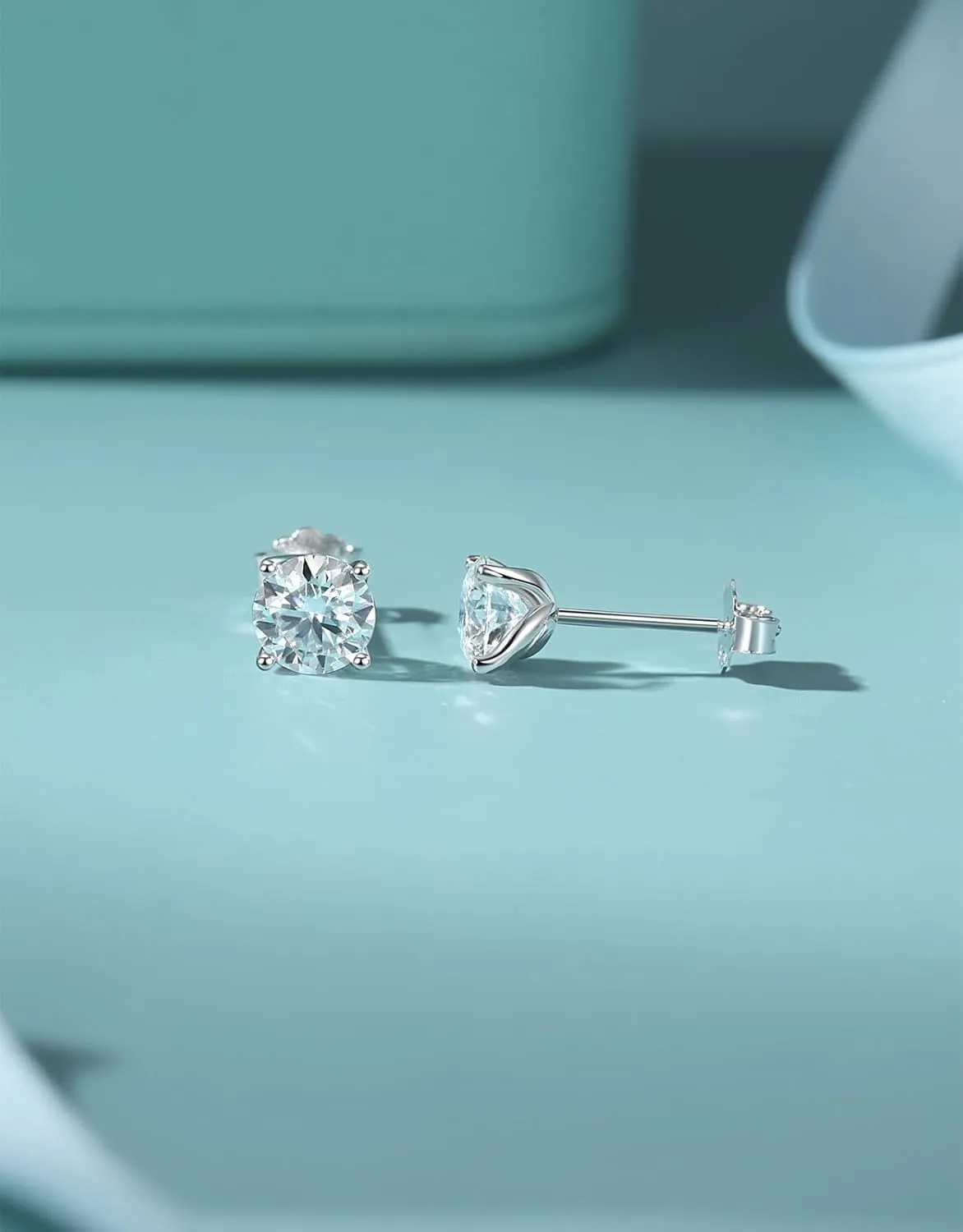 Moissanite Stud Earrings for Women,1.4CT Seven round inlays D Color 18K White Gold Plated 925 Sterling Silver Hypoallergenic Flat Back 1 Pair earring Valentine's Day gift