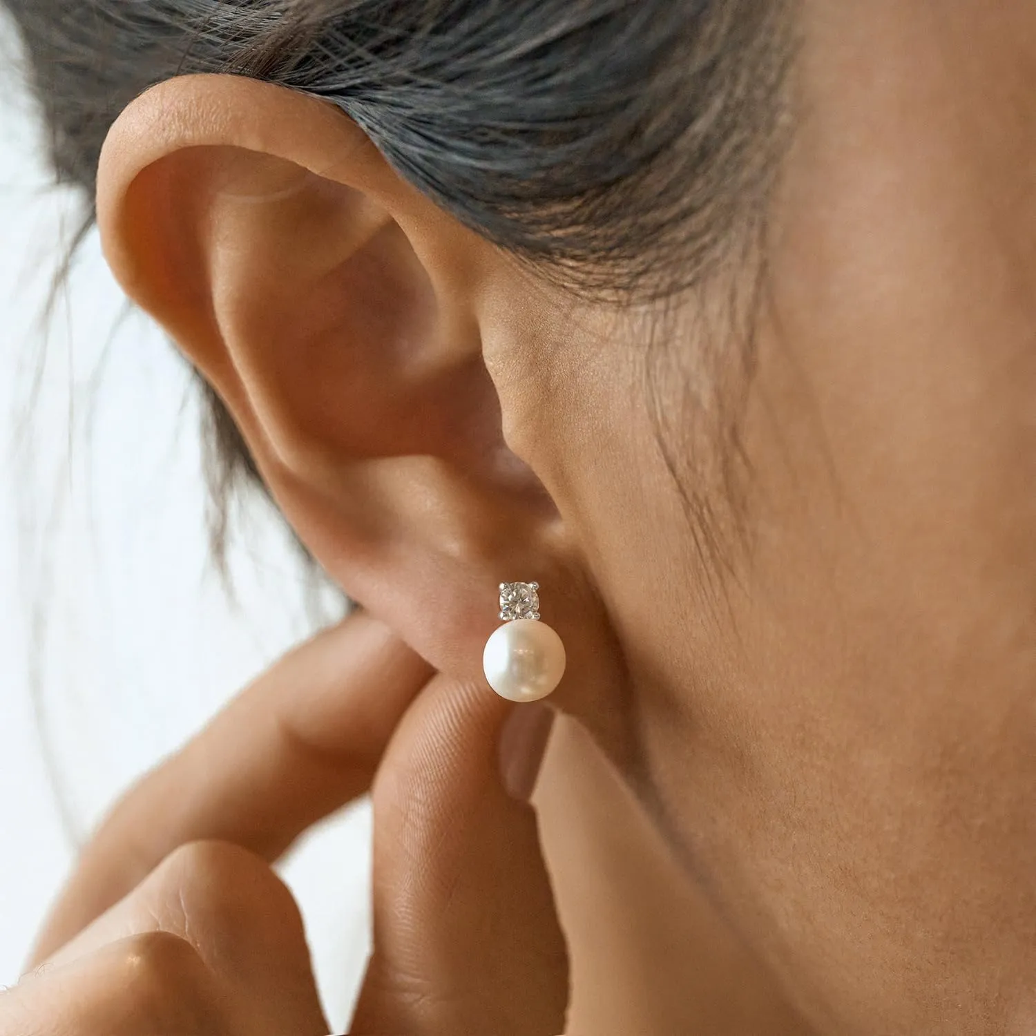 Pearl Earrings,6mm/8mm/10mm Gold/Silver Pearl Stud Earrings for Women Dainty 14K Gold CZ Diamond Earring Trendy Hypoallergenic Wedding Earring for Women Bridesmaid Gift