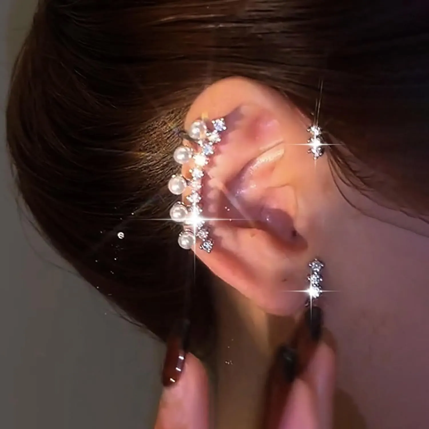 Rhineston Pearl Ear Cuff Earrings Silver Crystal Pearl Cuff Climber Earrings Boho Pearl Crawler Cuff Earrings Bridal Pearl CZ Earrings Jewelry for Women(Left)