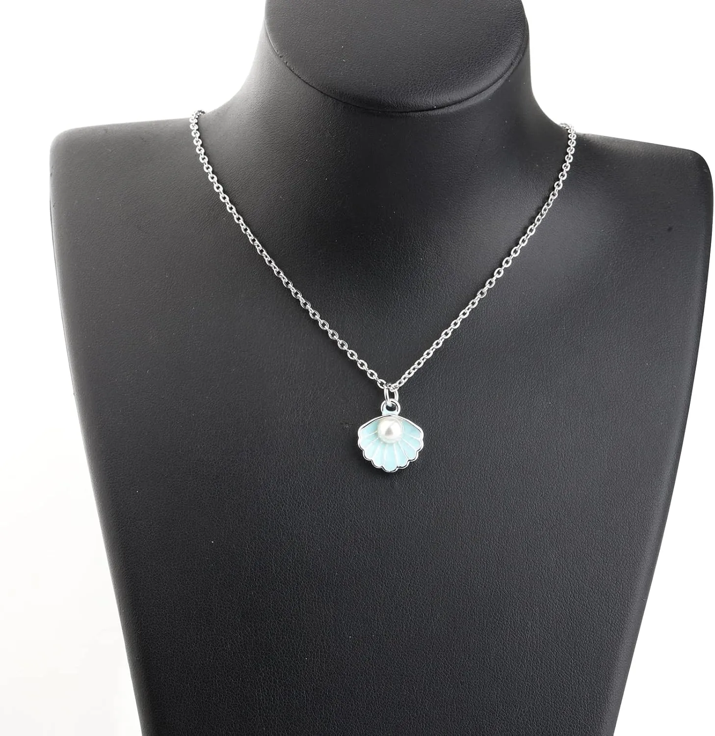 Seashell Pendant Necklace Beach Lover Gifts Scallop Necklace Enamel Blue Seashell Jewelry Gifts for Women