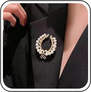 Vintage Pearl Brooch Pin Gold Pearl Wreath Brooch Pin Circle Pearl Leaf Brooches Pearl Wedding Brooch Lapel Pin Accessory Banquet Badge Pin Jewelry for Women