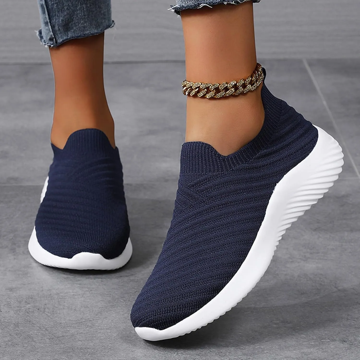 Walking Shoes Women Slip On Knit Mesh Running Sneakers Lightweight Comfort Breathable Sneakers with Arch Support