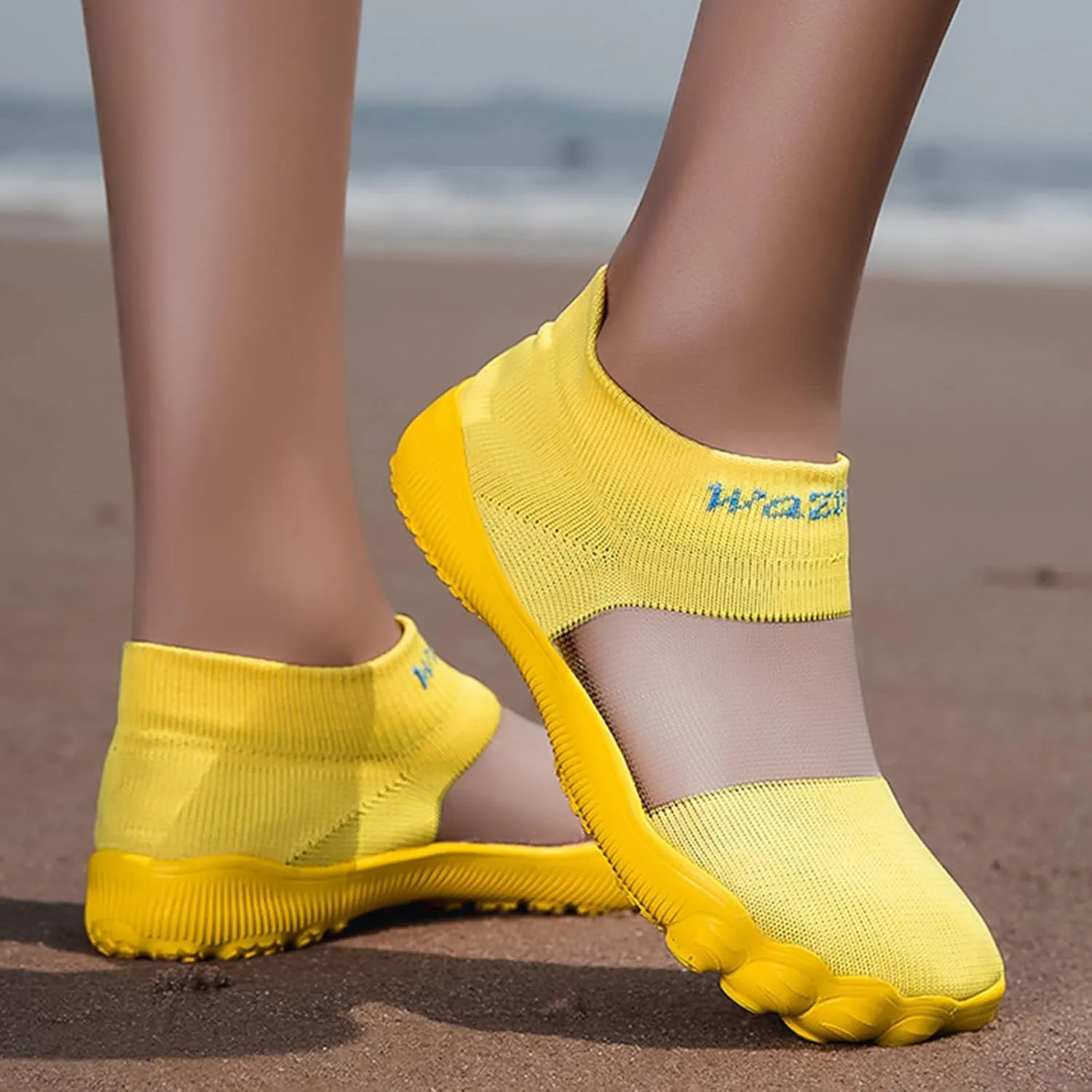 Women's Fashion Sneakers Quick-Dry Barefoot Beach Swim Shoes Unisex Athletic Hiking Shoes Comfy Casual Non Slip Lightweight Breathable Sneakers