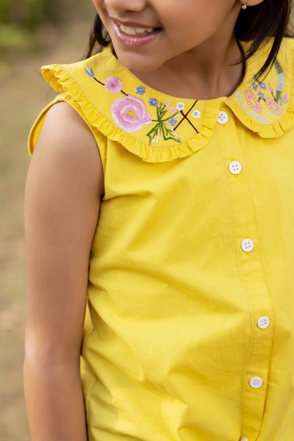 Yellow Embroidery Collar Shirt